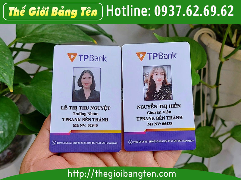 mẫu thẻ tên nhân viên in hình hệ thống ngân hàng TPBank